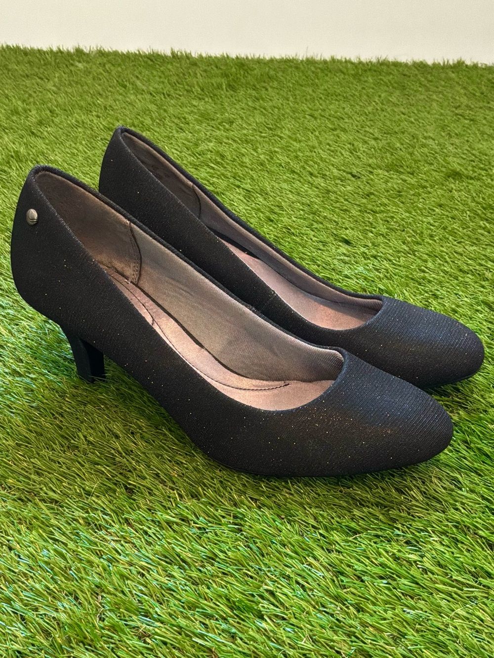 LifeStride Black Sparkly Low Heel Pumps Size 10M
